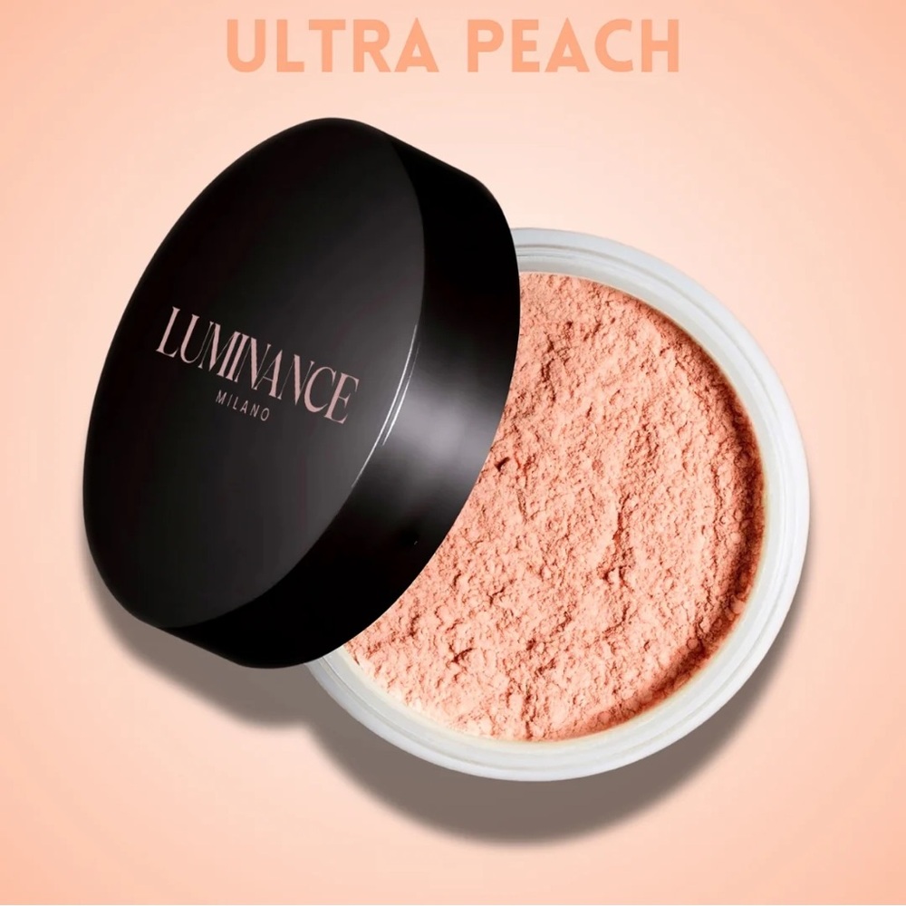 NWT. Luminance Milano setting powder.
